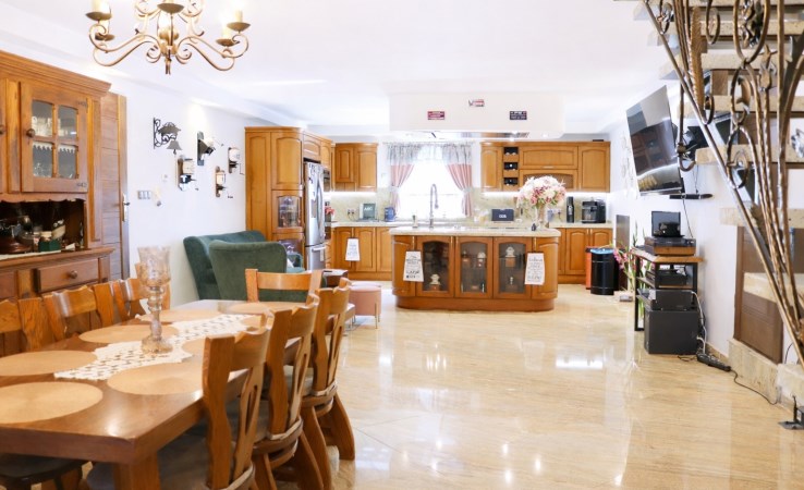 dom na sprzedaż - Strzegom